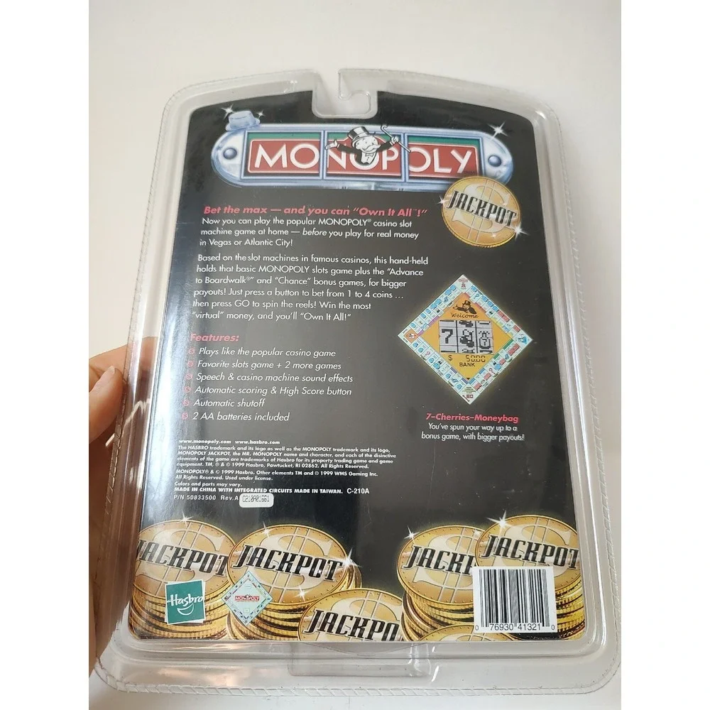 Hasbro Hand Held Monopoly game‎ 1999 sealed
